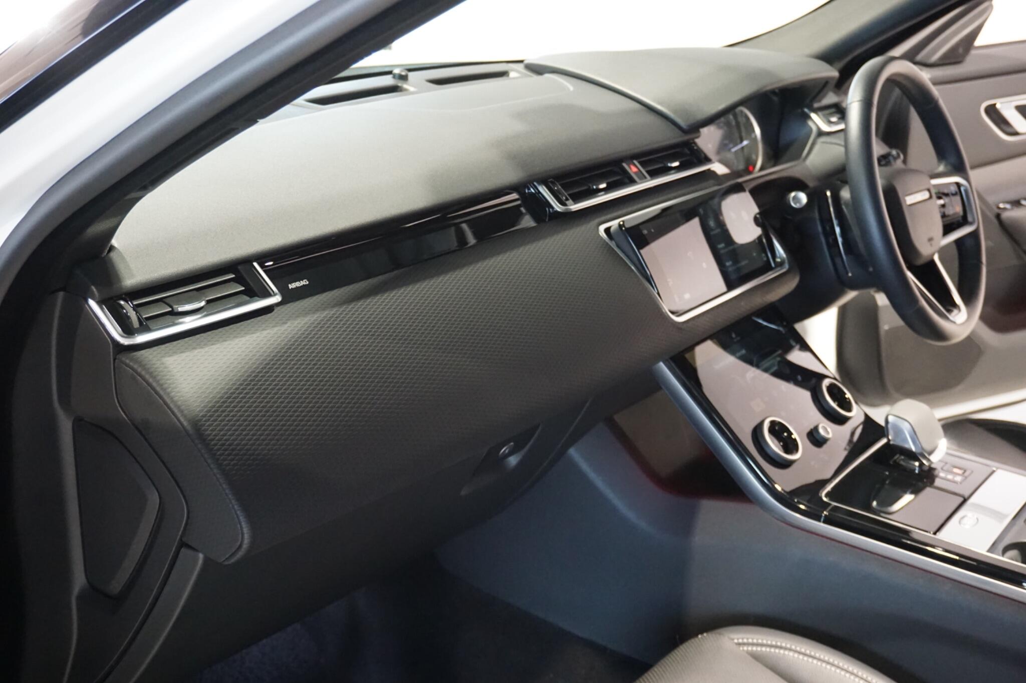 Land Rover Range Rover Velar 3.0 D300 MHEV R-Dynamic SE SUV 5dr Diesel Auto 4WD Euro 6 (s/s) (300 ps)